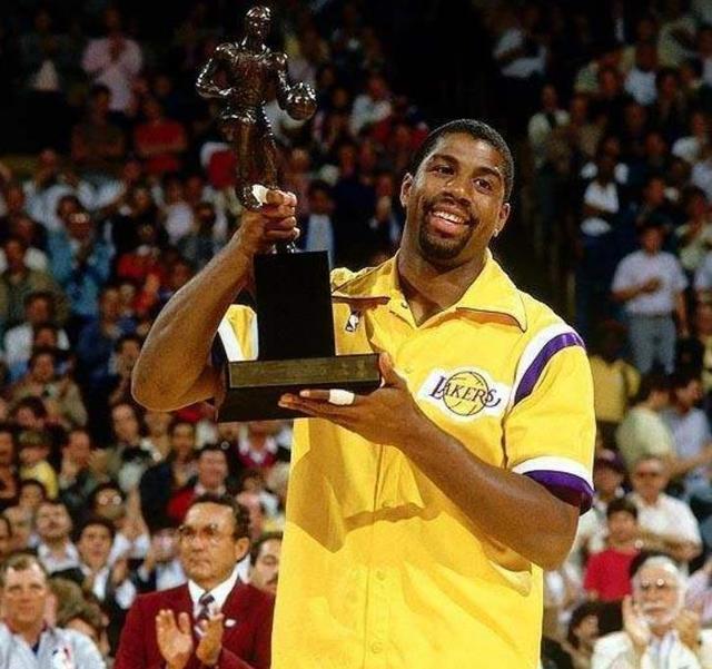 梯下阴影处 梯下阴影处